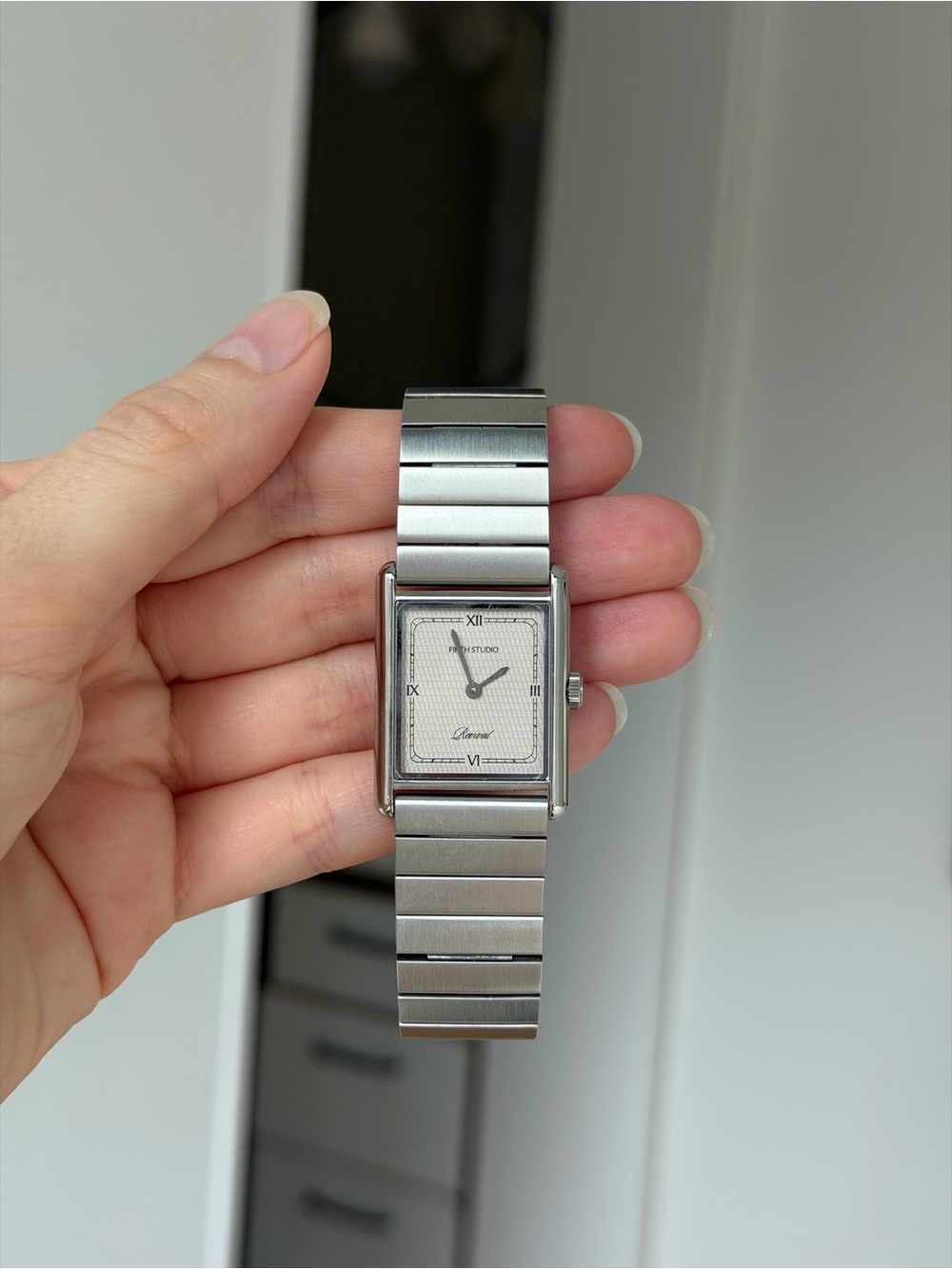 FIFTH STUDIO stainless sapphire crystal watch New!